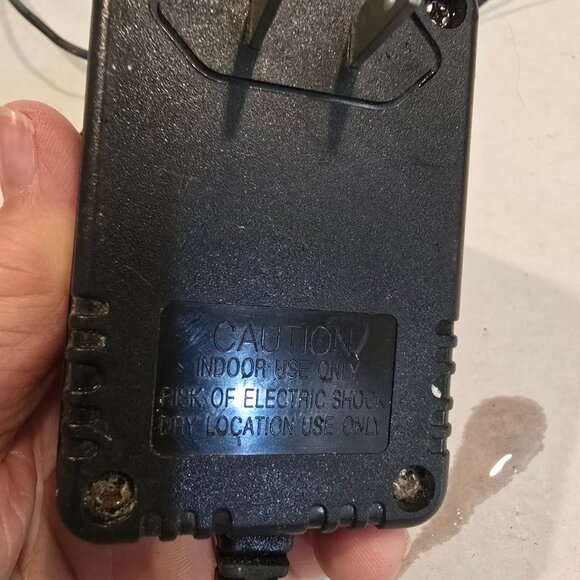 HJ-UL-100450  AC/DC/ Adapter - Picture 6 of 9